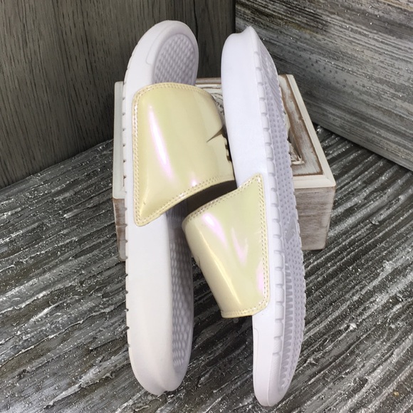 Nike WMNS Benassi JDI Print white/gold beach Slide - Picture 7 of 8